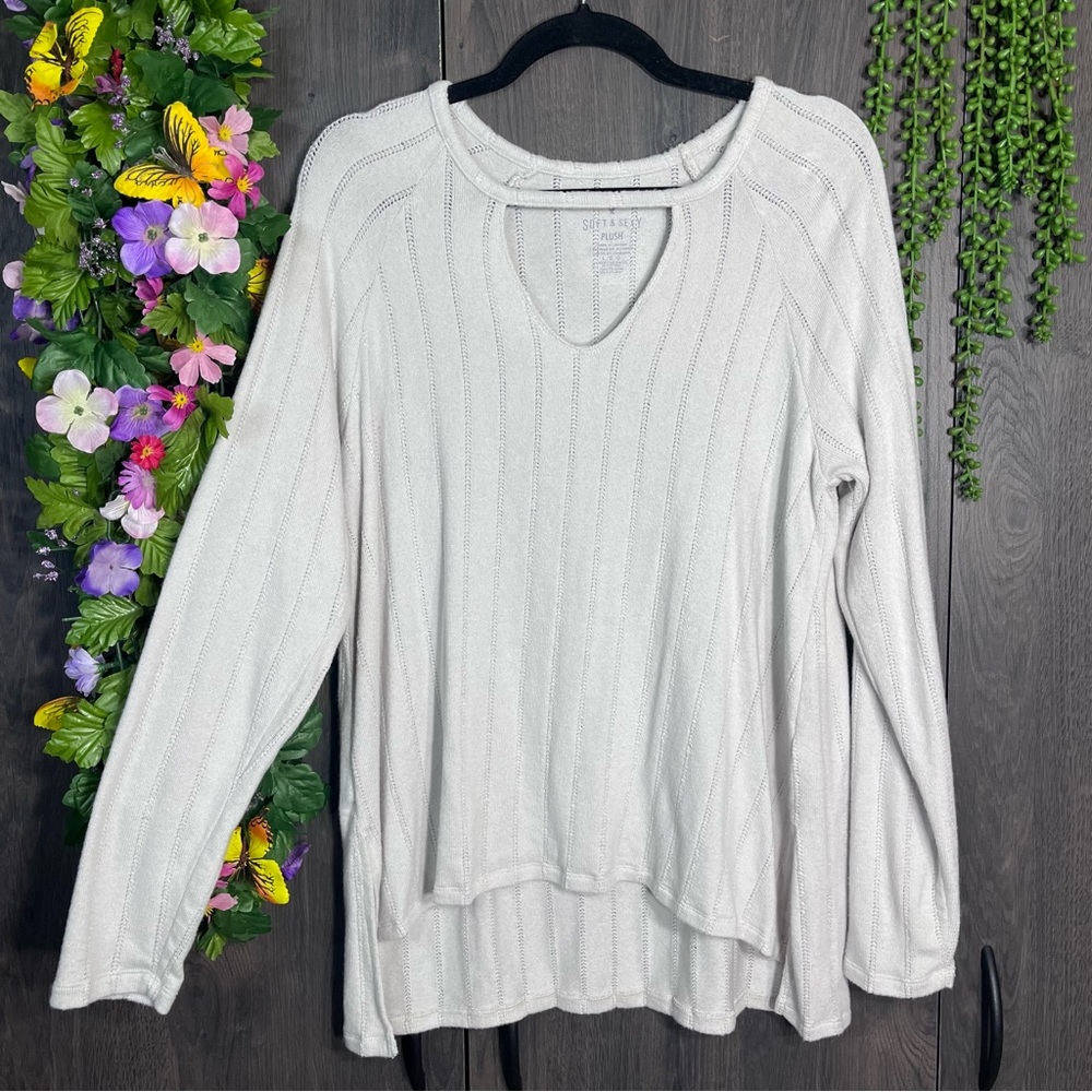 .•💙2/$40💙American Eagle Soft & Sexy Plush Long Sleeve Sweater Size Large